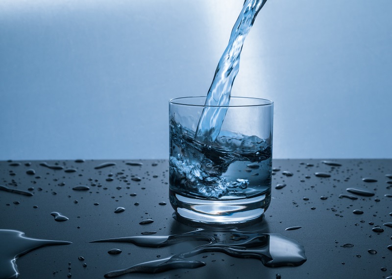 Nawodnienie – ile wody należy pić?